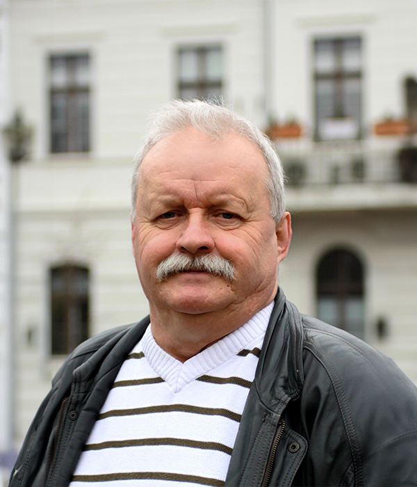 5. Hartmut Gronert